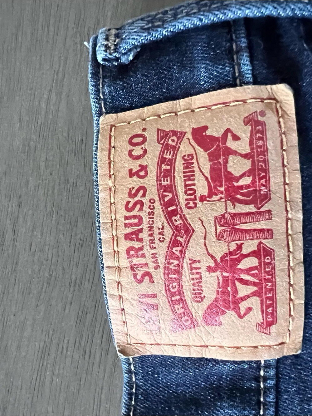 Levi's Dark Indigo Slimming Skinny Jeans - Picture 8 of 11
